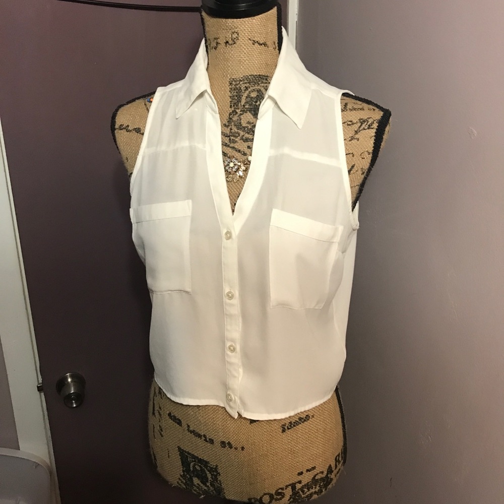 Express sleeveless portofino crop top